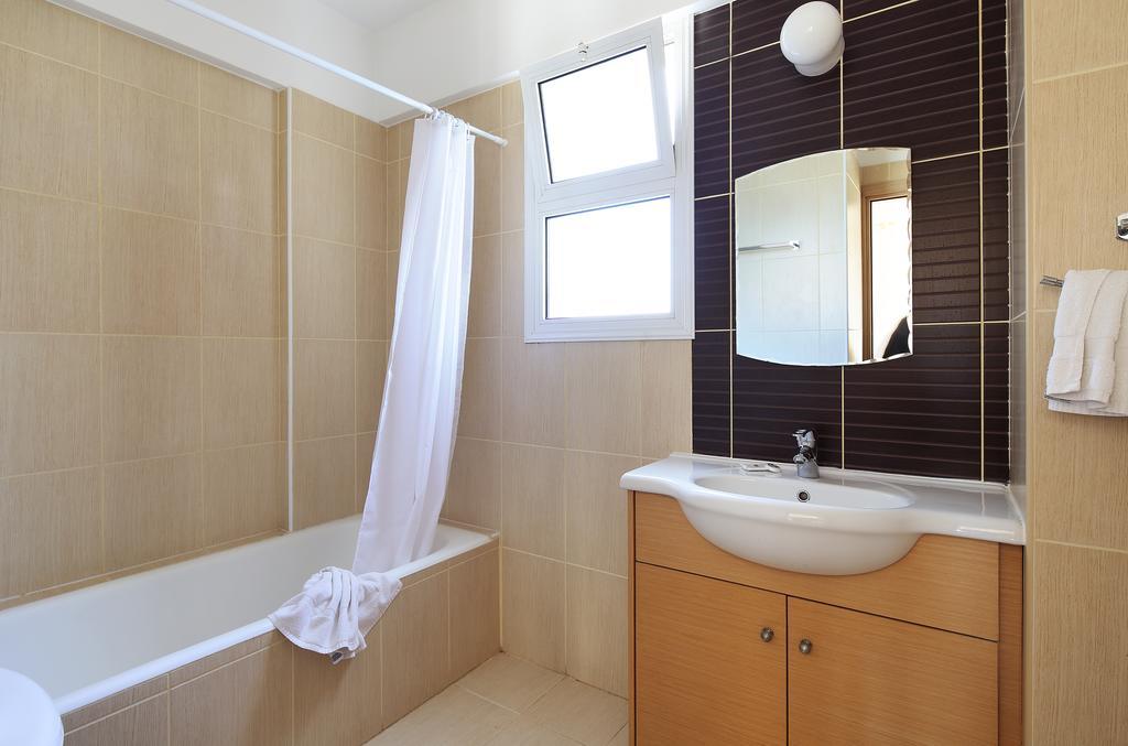 Adamou Gardens Apartment Paphos Luaran gambar